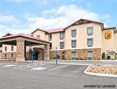 Super 8 Monterey Hotel Eksteriør billede